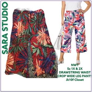 LOWEST🌺 NWT SARA STUDIO 2X FLORAL CROP PANTS